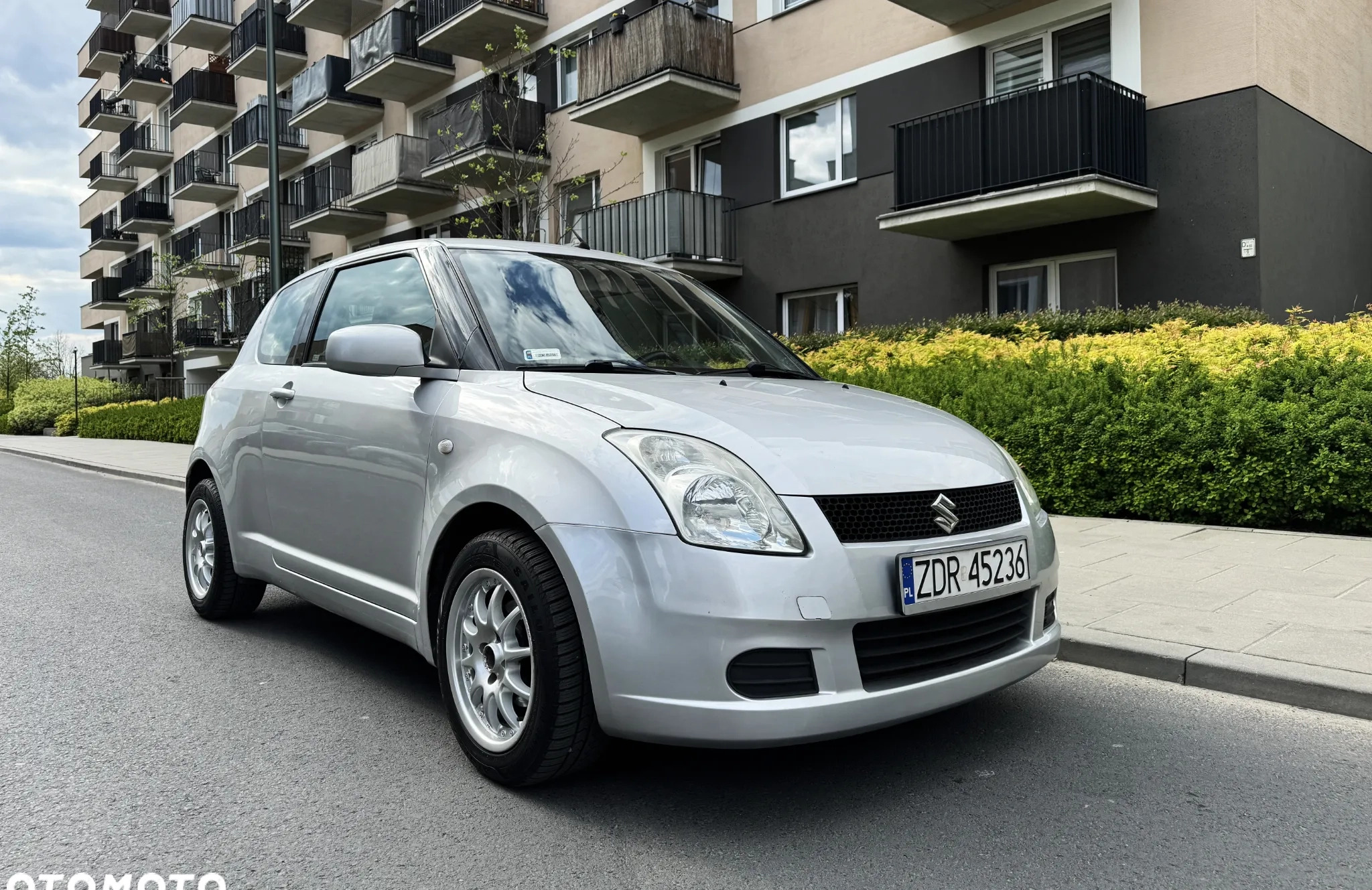 Suzuki Swift cena 14999 przebieg: 229000, rok produkcji 2005 z Warszawa małe 326